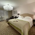 Adriatica Hotel 3*