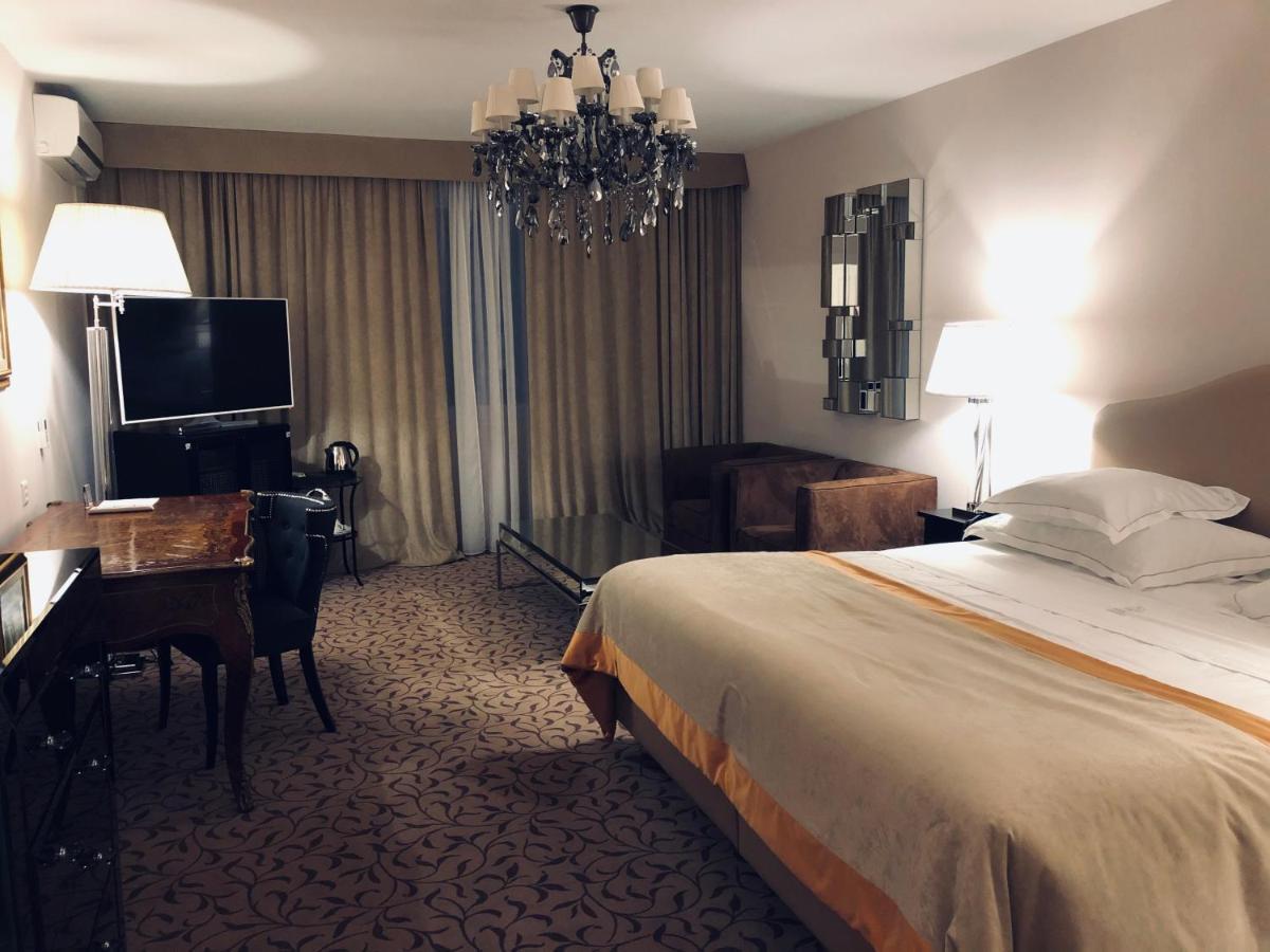 Adriatica Hotel Ginebra